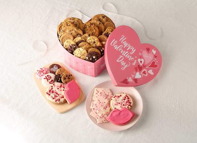 Mrs. Fields Launches the 2021 Valentine's Day Collection: Cookies, Cakes, Sweets & More