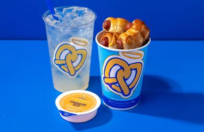 Get a Free Pretzel with a Drink and Mini Pretzel Dogs Purchase at Auntie Anne’s Pretzels: A Rewards Exclusive 