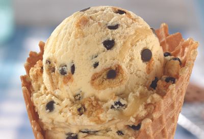 Mom’s Makin’ Cookies Ice Cream Returns to Baskin-Robbins