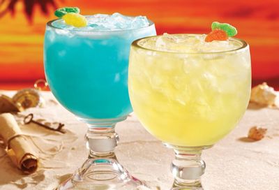 Enjoy $6 Summer Sips at Applebee’s with the Blue Bahama Mama and Tropical Mana Margarita 
