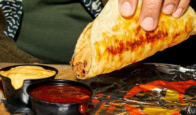 Taco Bell Creates the New Shredded Beef Grilled Cheese Dipping Taco